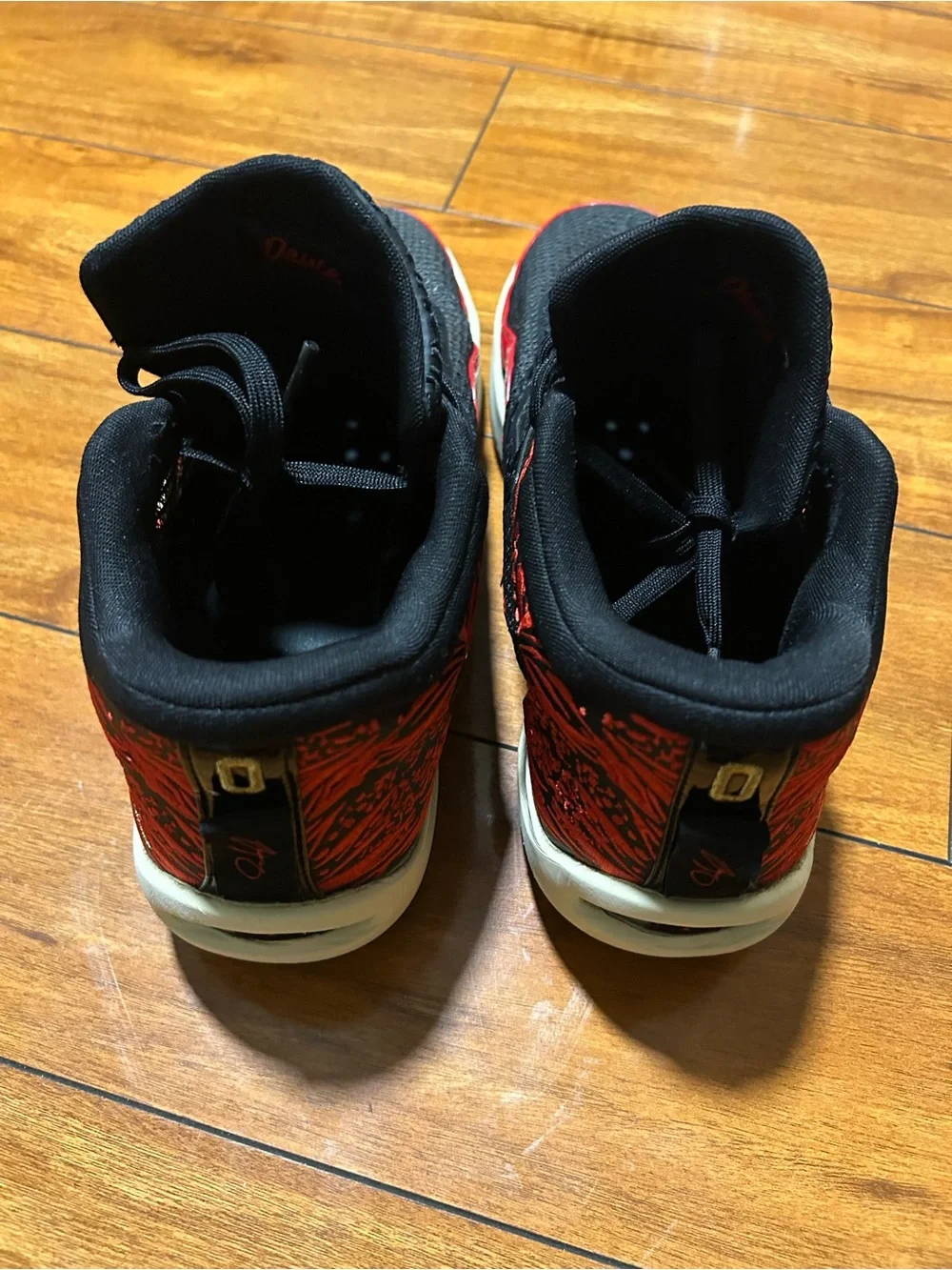 Jordan Men's Black and Red Athletic Shoes